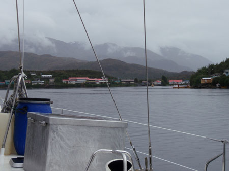 Indsejling til Puerto Eden